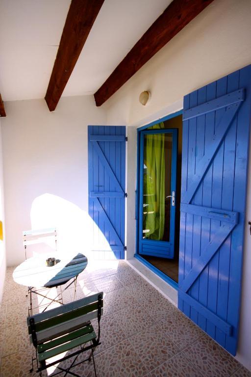 Hotel U Liamone Saint-Florent  Habitación foto